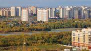 В Омске начали косить траву в парках, скверах и вдоль дорог