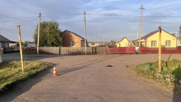 В Омской области водитель сбил арку на девочку-велосипедистку