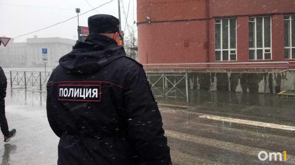 В Новосибирске депортировали 14 человек за тяжкие преступления