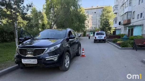В Омской области под колёсами иномарки пострадал 5-летний ребёнок
