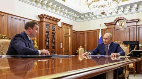 Владимир Путин обсудил с Виталием Хоценко вопросы инвестиций в Омской области