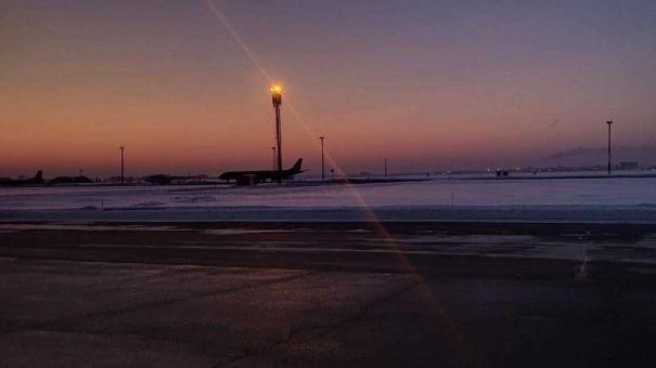 В Новосибирске таксист привёз пассажирку в закрытый аэропорт вместо «Толмачёво»: туристка пропустила рейс