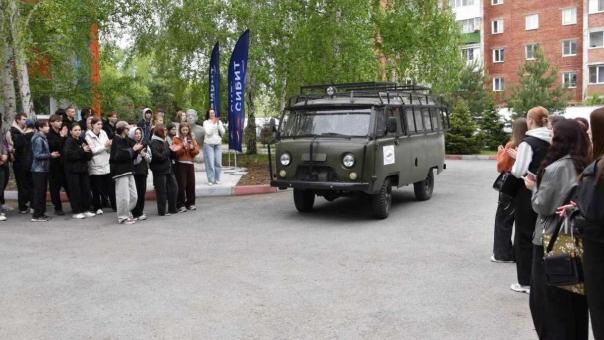 СИБИТ отправил груз для омских десантников на СВО