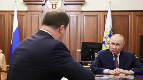 Названа дата форума в Омске, куда Хоценко пригласил Путина