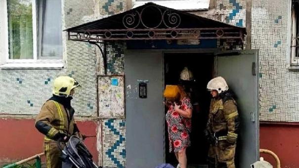 Омские спасатели эвакуировали 15 человек при пожаре на Фугенфирова