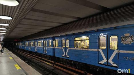 В Новосибирске на капремонт двигателей поездов метро потратят почти 18 миллионов рублей