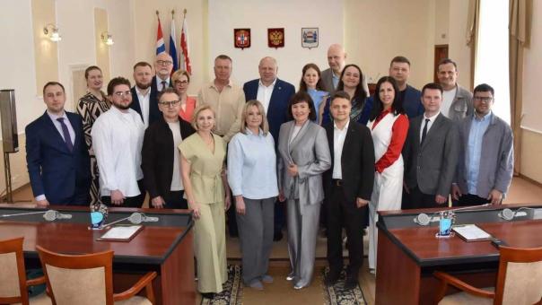 Мэр Шелест наградил лучшие малые и средние предприятия Омска