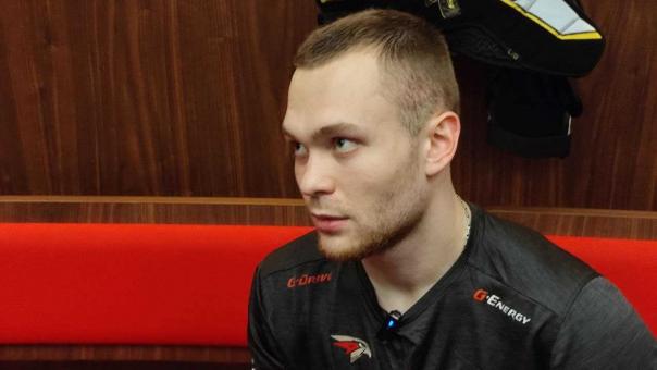 «Авангард» продлил контракт с опытным защитником