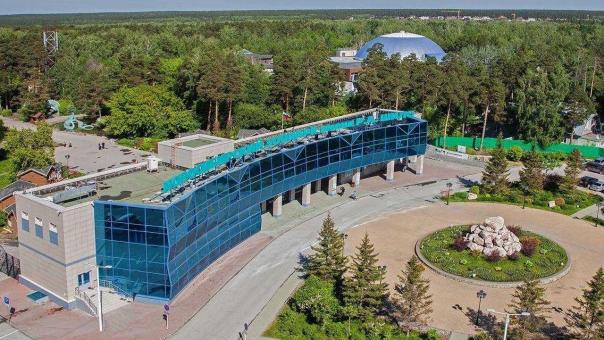 Многодетных родителей предупредили о важном изменении правил посещения Новосибирского зоопарка