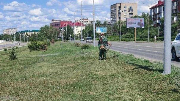 Мэр Омска обратился к бизнесменам с просьбой навести порядок на своих участках