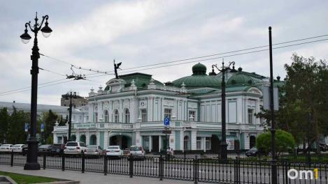 Елизавета Боярская вернулась в Омск с театральной «Чайкой»