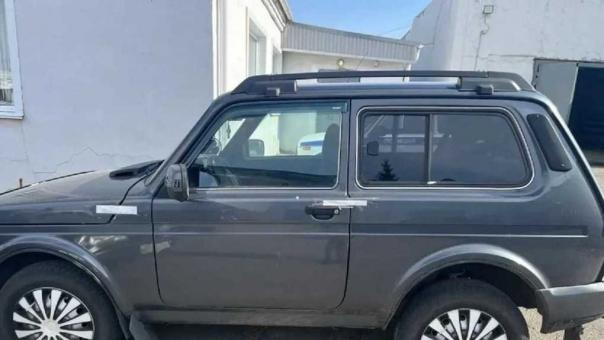 Пока дед лежал в больнице, внук угнал его «Ниву» в Омской области