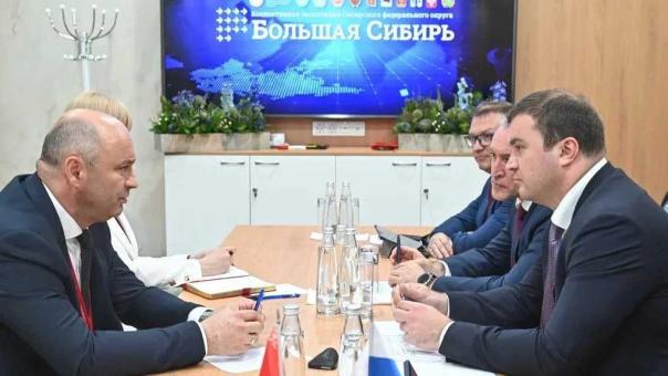 Омская область укрепляет связи с Беларусью на ПМЭФ