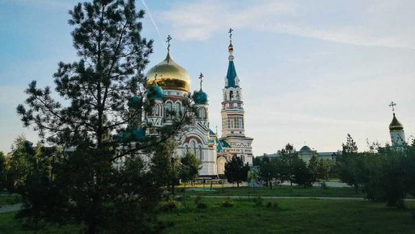 Иеромонах рассказал, что нельзя есть новосибирцам в Петров пост