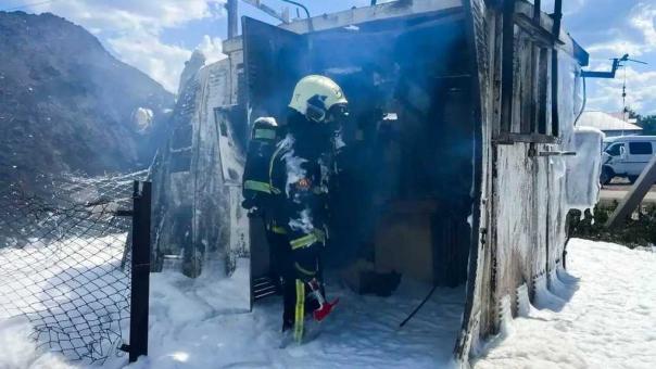 В Омске загорелась электрическая подстанция