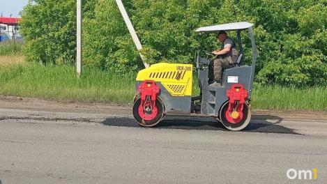 На уборку Омска вывели всю доступную технику вплоть до пылесосов