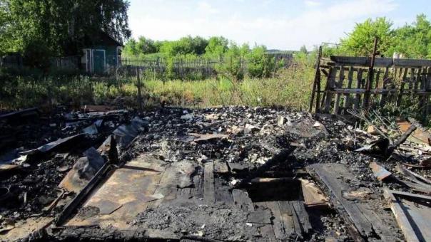 Омич сжёг дачу соседа за словесную перепалку