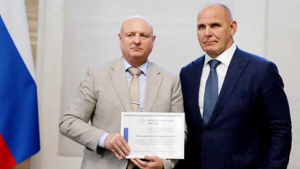 Депутаты Заксобрания Новосибирской области поздравили соцработников с профессиональным праздником