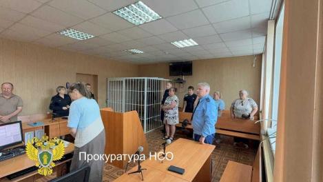Поджёг единственный выход: житель Новосибирской области получил срок за пожар в доме с детьми