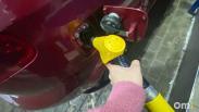 Цены на бензин в Омске продолжают снижаться