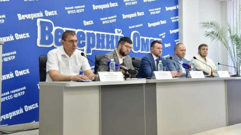 В Омске подвели итоги прошедшего отопительного сезона и обозначили планы на межотопительный период