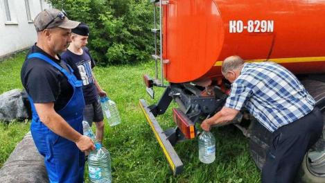 В Исилькуле после остановки насосных станций начался подвоз питьевой воды