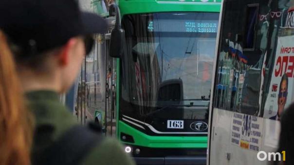 В дептрансе объяснили омичам, когда можно просить кондиционер в автобусе