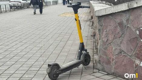 Самокатам запретят ездить по пешеходному Любинскому в Омске