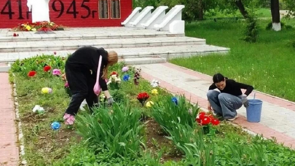 Омским школьникам рассказали, где найти подработку на лето