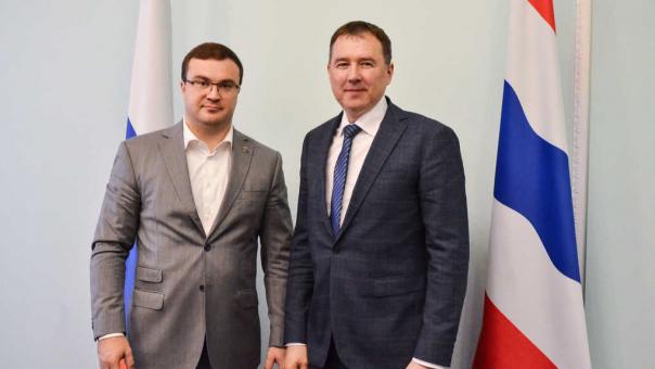 Виталий Хоценко встретился с новым руководителем Омского НПЗ