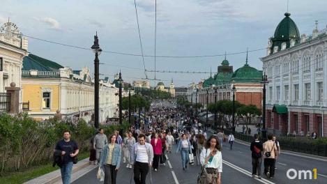В Омске Пешеходный Любинский в эти выходные превратится в театр