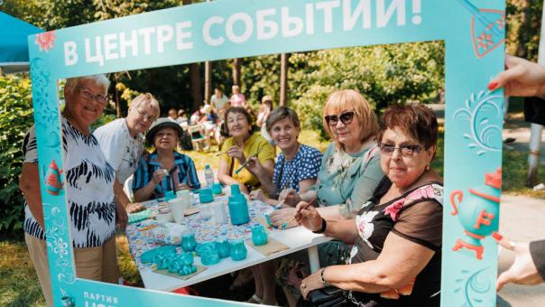 Йога, театр, танцы: в Новосибирске «Новые люди» меняют подход к досугу старшего поколения