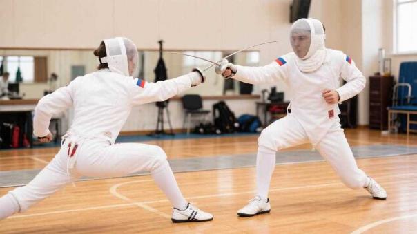 Новосибирская саблистка Алина Михайлова взяла золото на чемпионате Европы