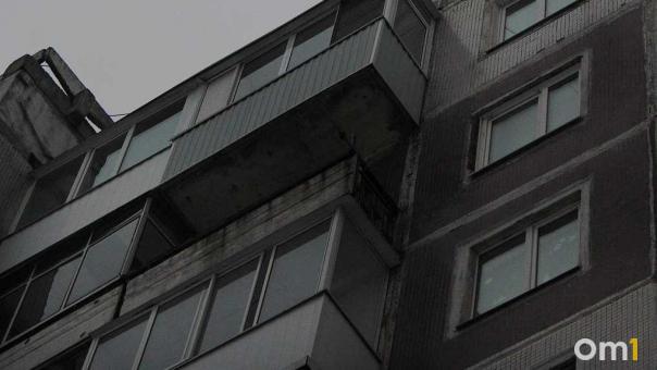 Мэрия Омска предложила жильцам дома на улице Звездова варианты расселения