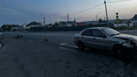 Поездка на питбайке закончилась госпитализацией подростка и женщины в Новосибирске