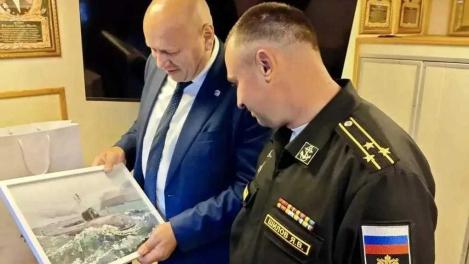 Мэр Омска подписал соглашение о сотрудничестве с капитаном атомной подлодки