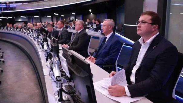 Губернатор Омской области обсудил вопросы топливного обеспечения региона в Правительстве РФ