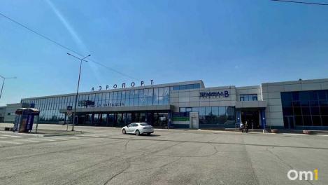 Рейс из Омска в Сочи задержали почти на 12 часов