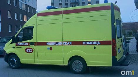 Помощь обернулась нападением: пациент избил медиков в Новосибирске