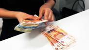 Житель Алтая шесть раз оплатил интимные услуги и лишился денег