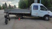 Школьник на питбайке столкнулся с автомобилем в Омской области