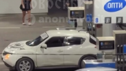 Проститутка Анжела заправила полный бак дорогого бензина без очереди в Новосибирске — где заметили городскую знаменитость?