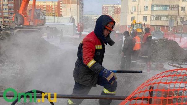 Кипяток на улицах и огромные провалы — вспоминаем самые громкие коммунальные аварии Новосибирска
