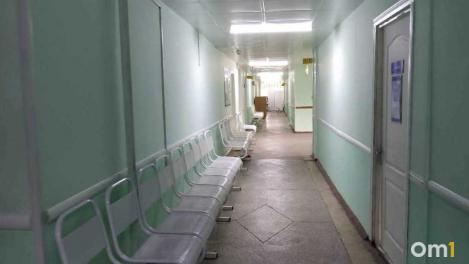 Омские врачи поставили на ноги 100-летнюю пациентку после тяжёлого перелома