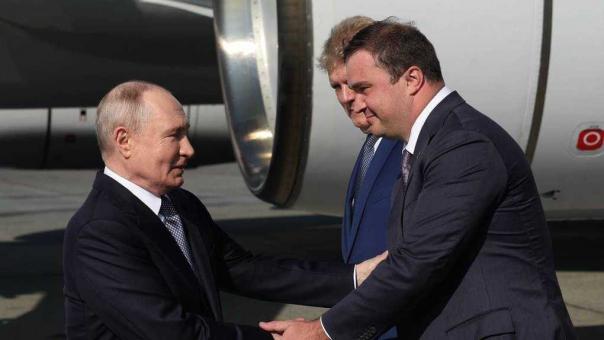 Путин поблагодарил Хоценко за организацию форума России и Казахстана