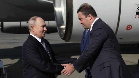 Хоценко попросил Путина выделить миллиард рублей на набережную в Омске