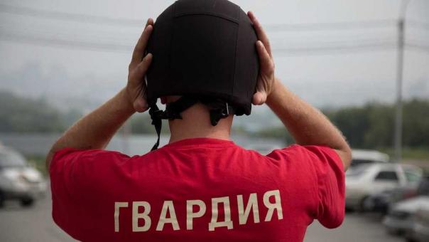 Вино полилось рекой: буйный новосибирец разбил бутылки на 60 тысяч рублей