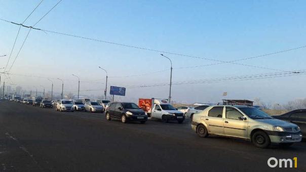 В Омске обновили 40 тысяч квадратных метров разметки. Где нанесли линии?