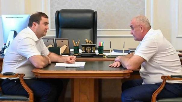 В Русской Поляне запустили асфальтовый завод после многолетнего простоя