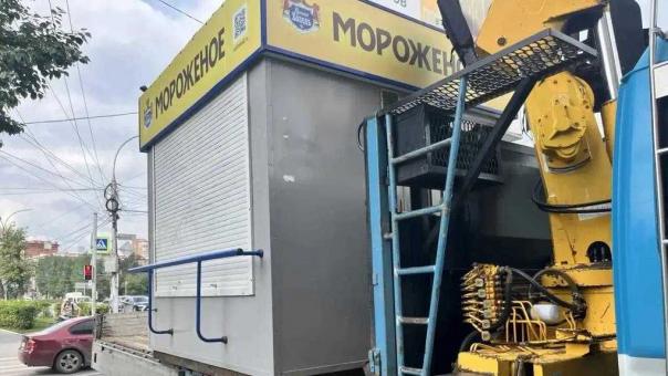 В Дзержинском и Ленинском районах Новосибирска демонтировали самовольные киоски